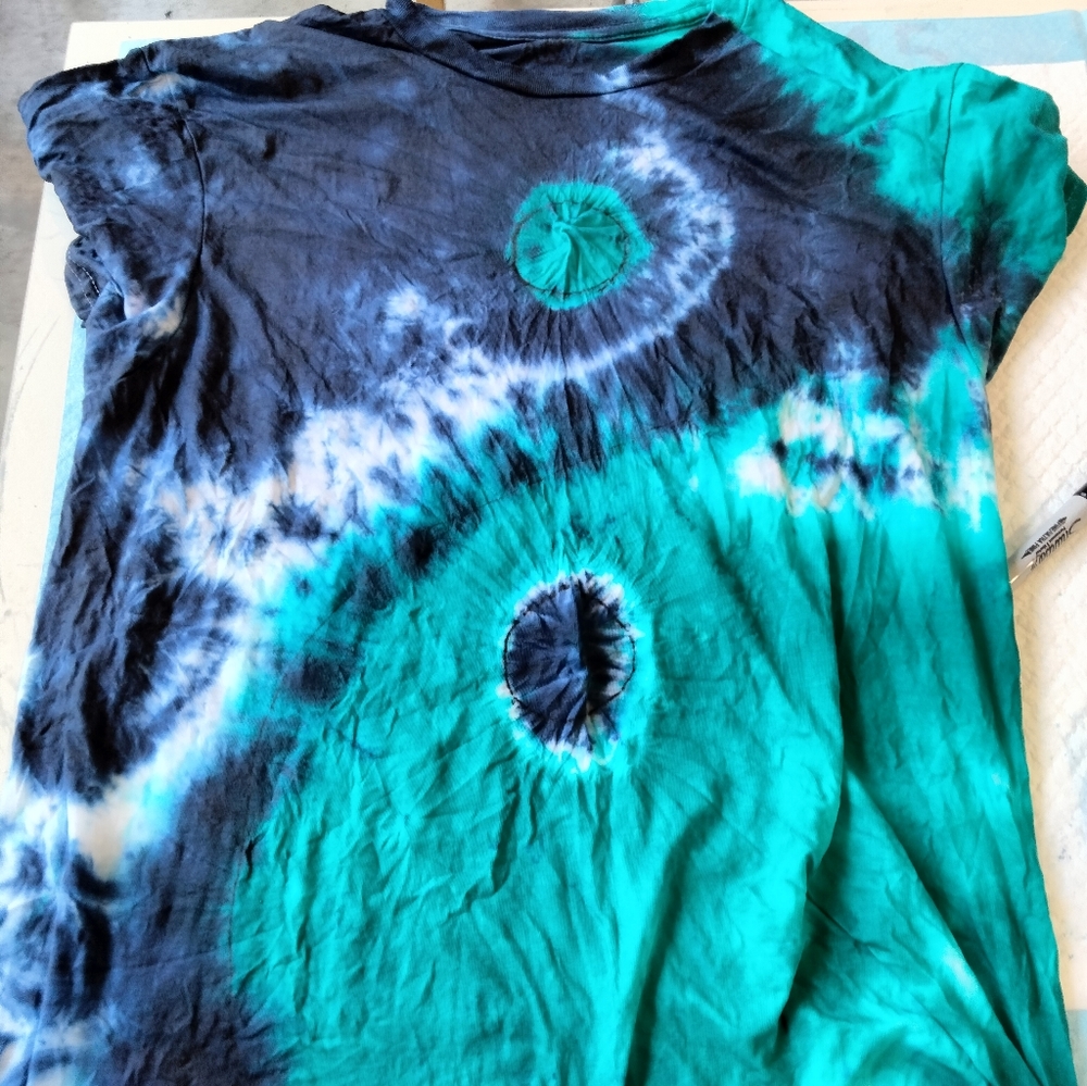 These are examples of artwork I have done. - Picture 16 of 16